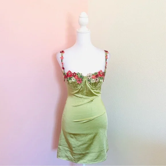 Princess Polly Kenzie Dress - Picture 2 of 6